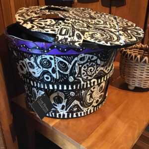 Black and White Peck Basket with Lid